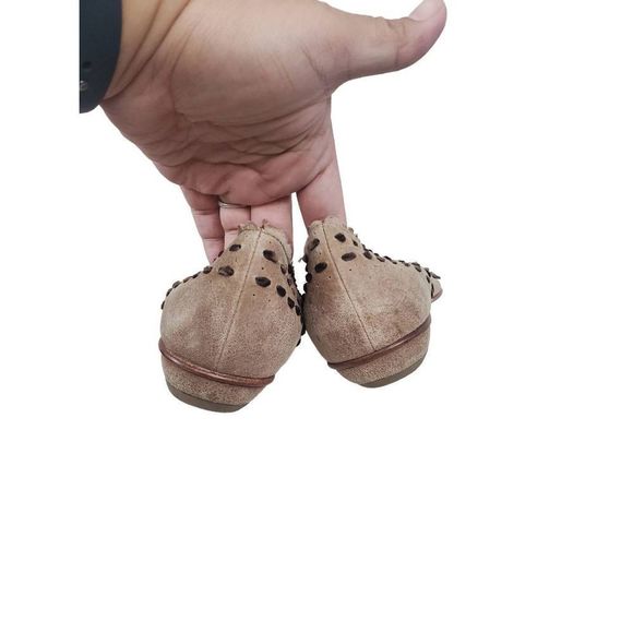 Richard Tyler Leather Flower Accent  Pointed Toe Flats - Picture 5 of 12